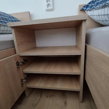 Ubytovna Bytca Auberge de jeunesse *